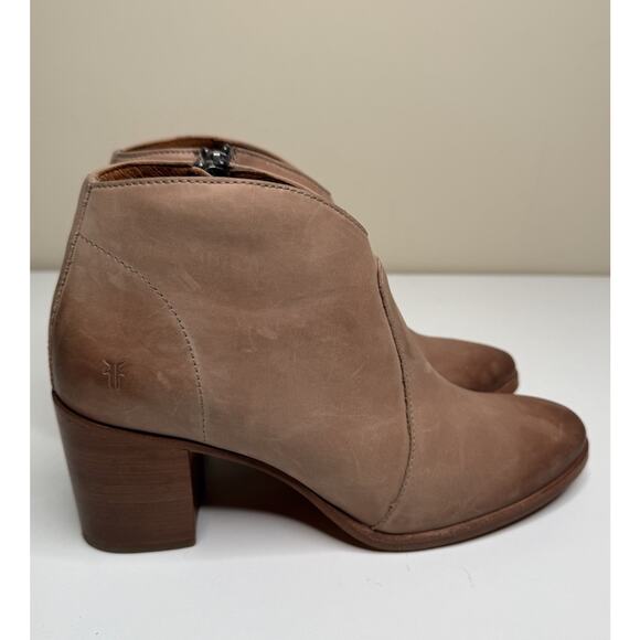 Frye Nora Ankle Bootie Womens 9 B Sand Leather Side Zip Stacked Block Heel - Picture 5 of 13